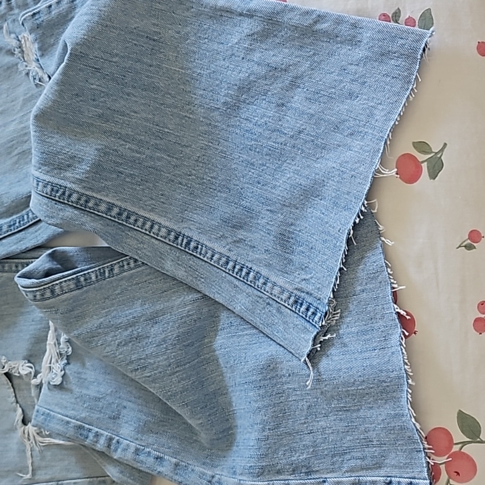 Hollister Distressed sz. 3 - Picture 3 of 5